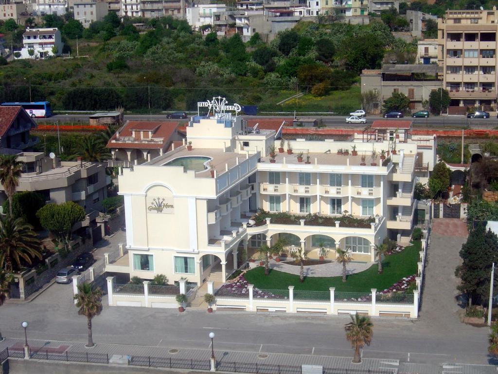 Gardenia Hotel Lazzaro Exterior photo